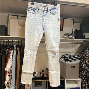 Distressed Light Wash Express Skinny Jeans Size 4